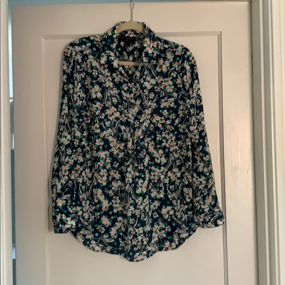 Banana Republic outlet blouse